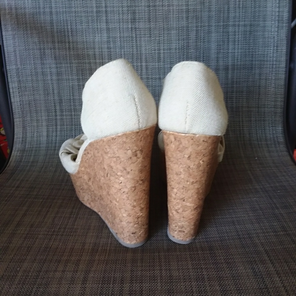 Summer platforms - Picture 3 of 4